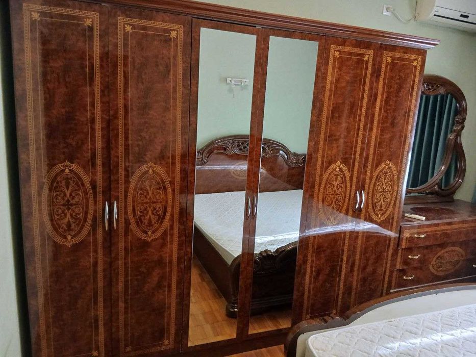 Продаётся мебель для спальни и кухни