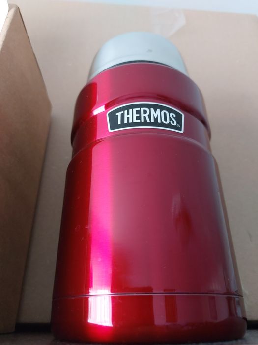 Чисто нов термос Thermos за студени и топли напитки, супи и храна