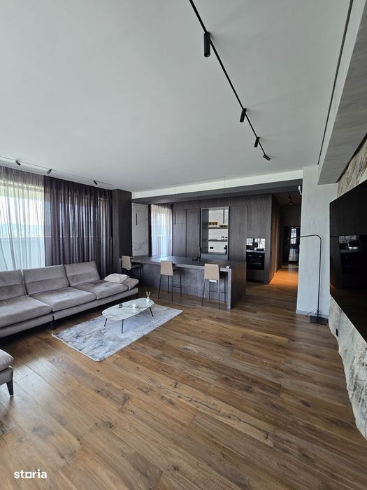 Penthouse Complex Himson, Mobilat & Utilat, 2 Locuri Parcare
