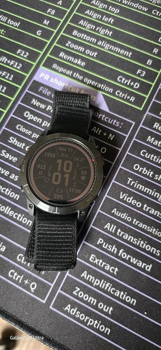 Часовник Garmin fenix 7x solar 51 mm.