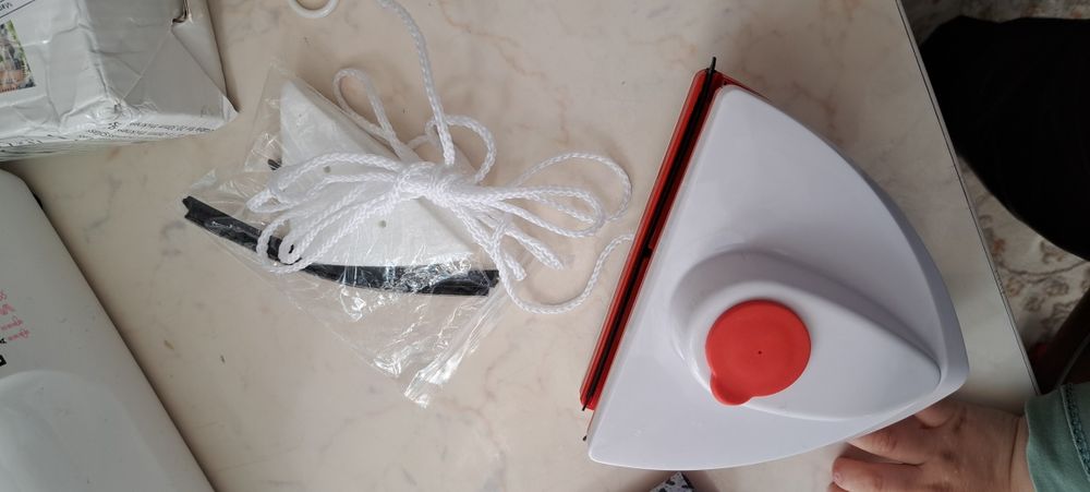 Очистил окон и сетекл