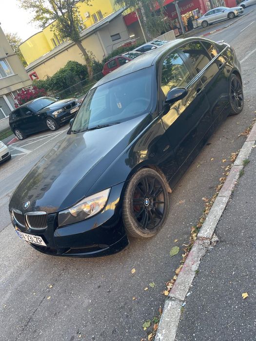 Vând BMW 318D E90