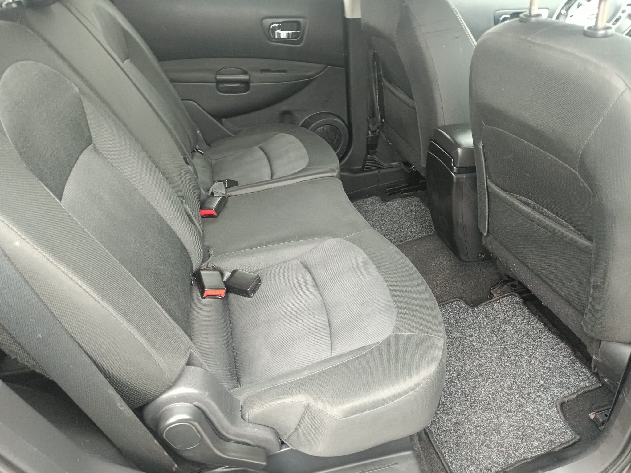 Nissan qashqai +2 2012