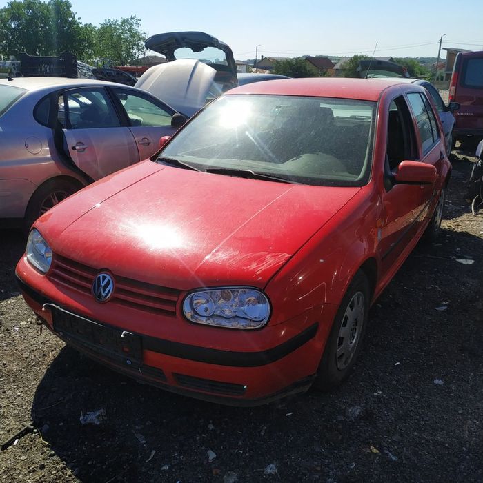 Dezmembrari  VW GOLF 4  1997  > 2006 1.4 16V Benzina