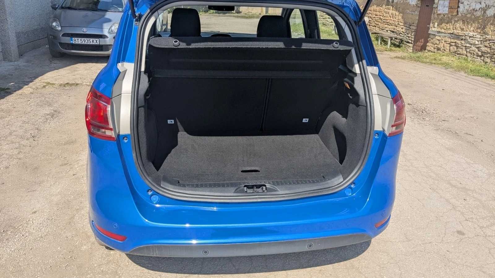 Автомобил Ford B-Max