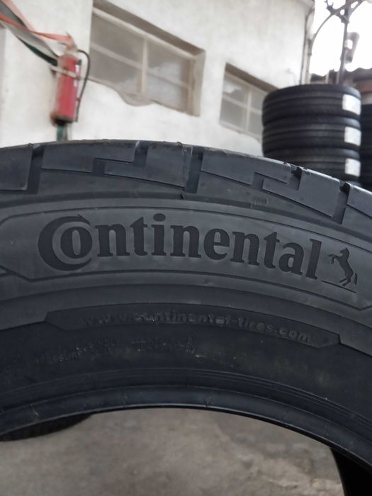 2 Нови бусови летни гуми 215/65R16C Continental VanCont 106T DOT2024
