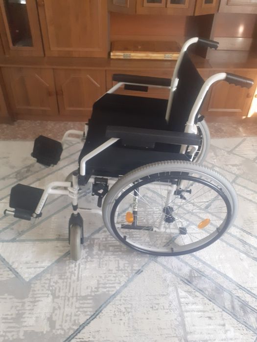 Коляска инвалидов