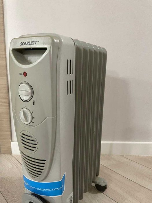 Радиатор масляный Scarlett SC-1152, 1,5 кВт, серый