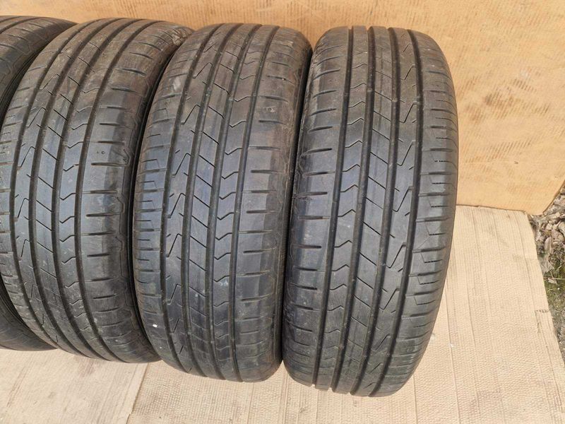 4 Hankook R17 215/65
летни гуми
DOT1023