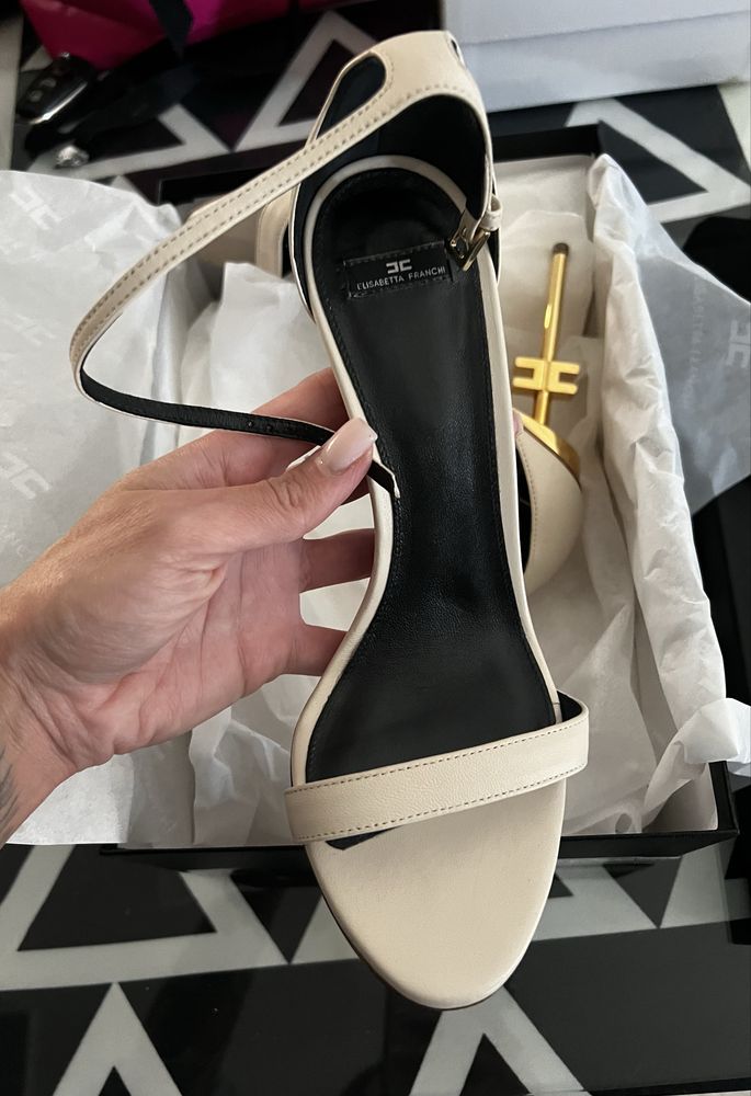 Сандали Elisabetta Franchi