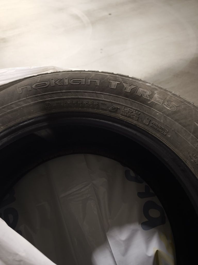 Гуми зимни Nokian 235/65/17