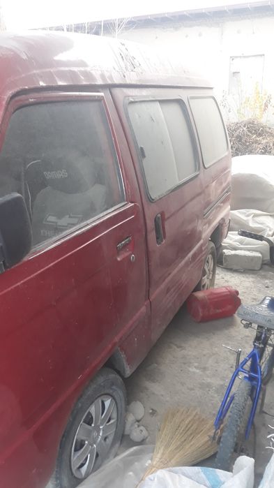 Damas metan temir balon