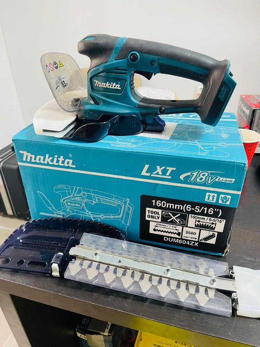 Foarfecă tuns iarba Makita DUM604ZX (18 V, fără baterie și încărcător)