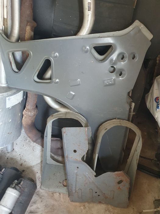 Piese Dacia 1300,1310 - elemente caroserie - aripi,uși, etc