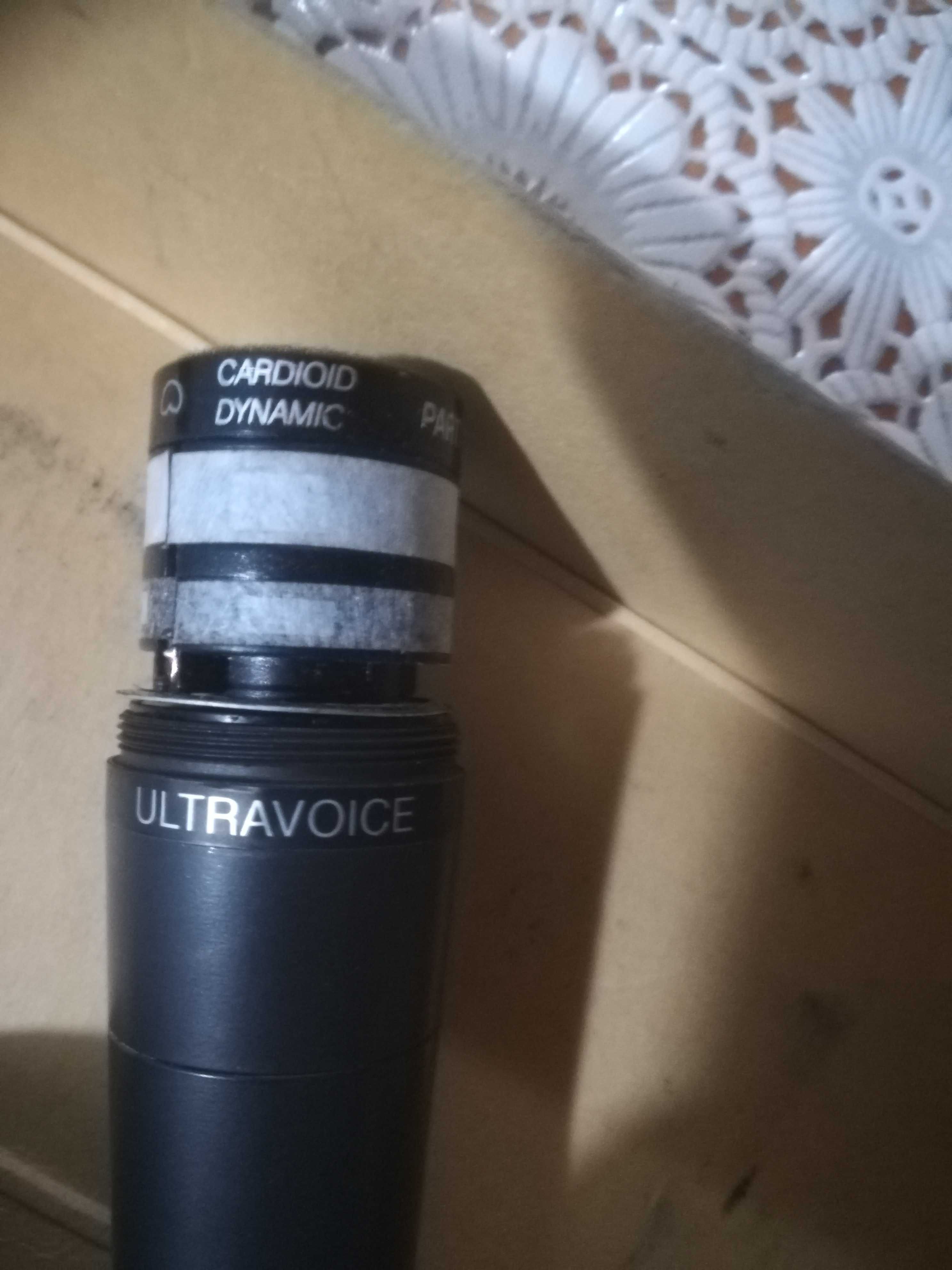 Продавам микрофони SHURE С 606