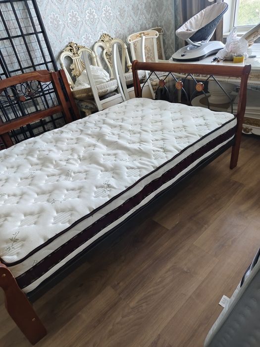 Кровати односпальные  , Малайзия 200х120.200х90.5шт