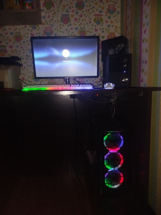 Компьютер игровой со всеми аксессуарами