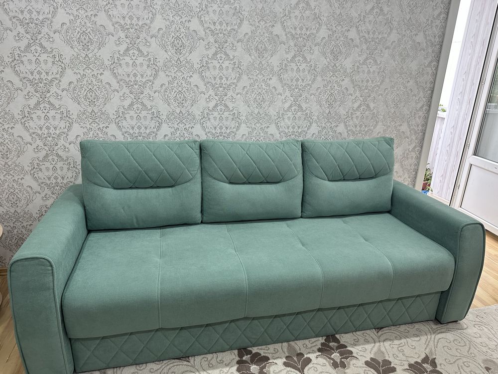 Продам отличный диван