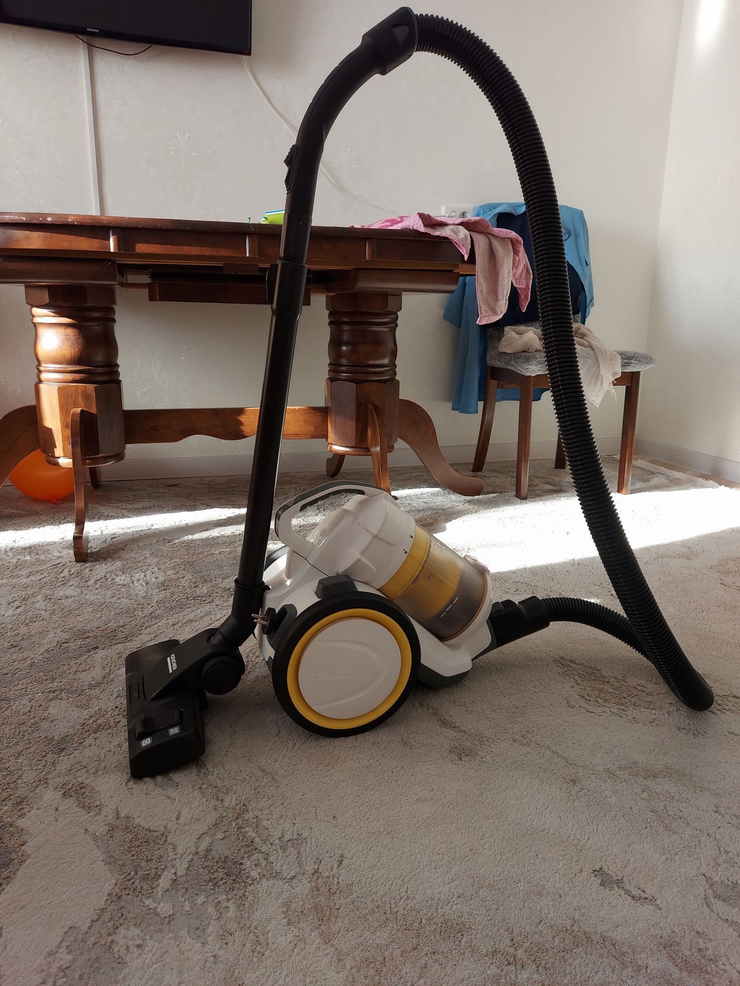Продаётся пылесос Karcher