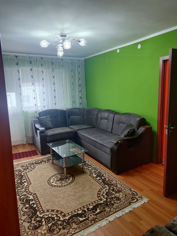 Vand apartament cu 2 camere
