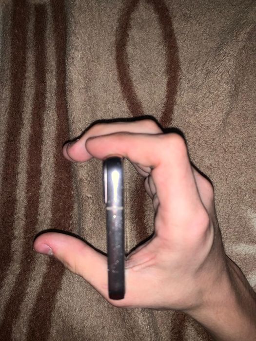 Vand Samsung Galaxy S22 trimit