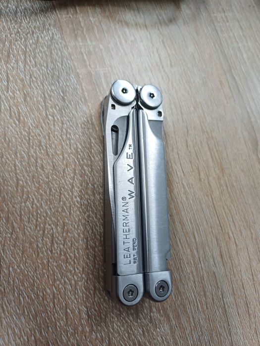 Мультитул leatherman wave