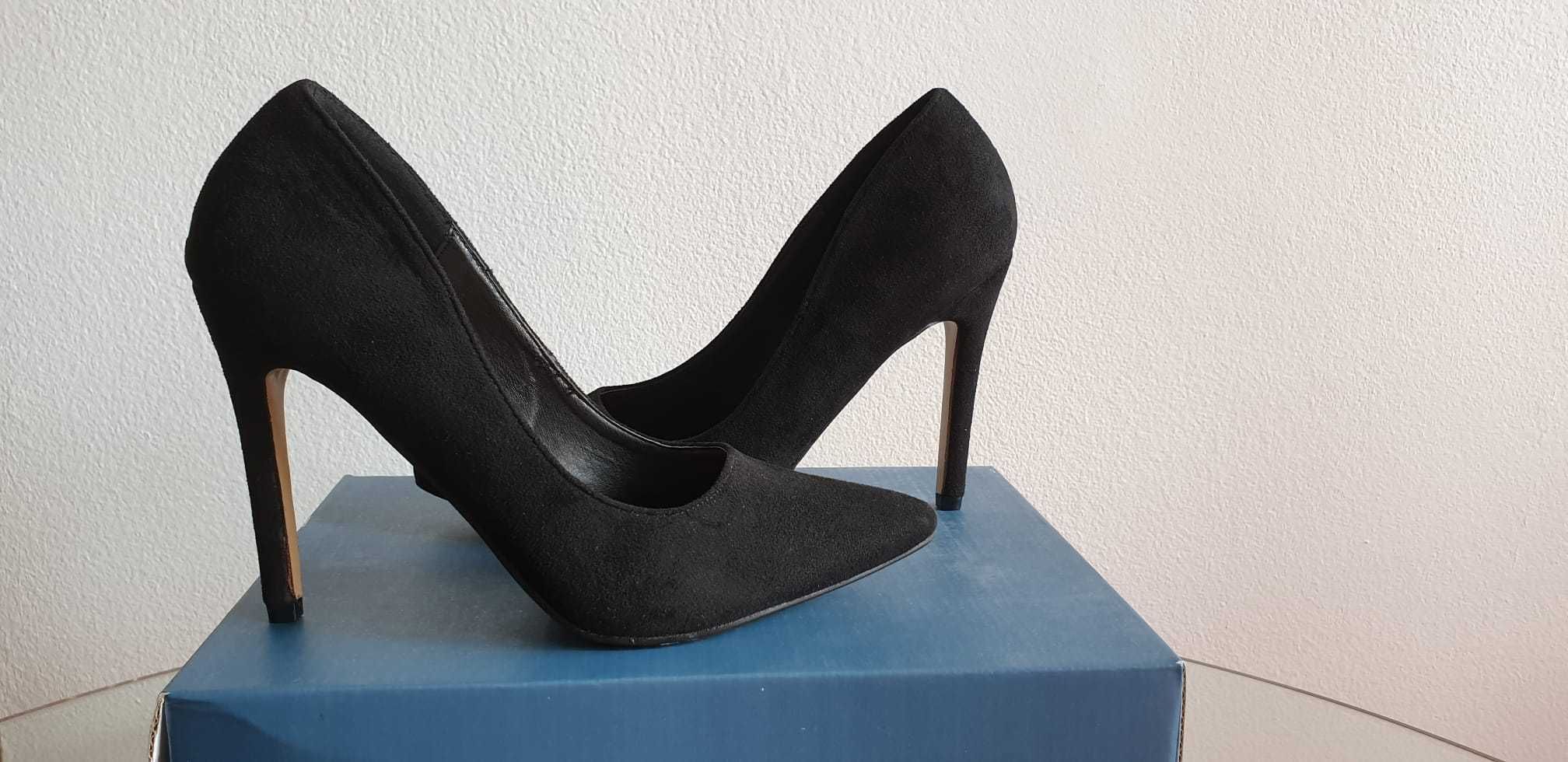 Pantofi Stiletto