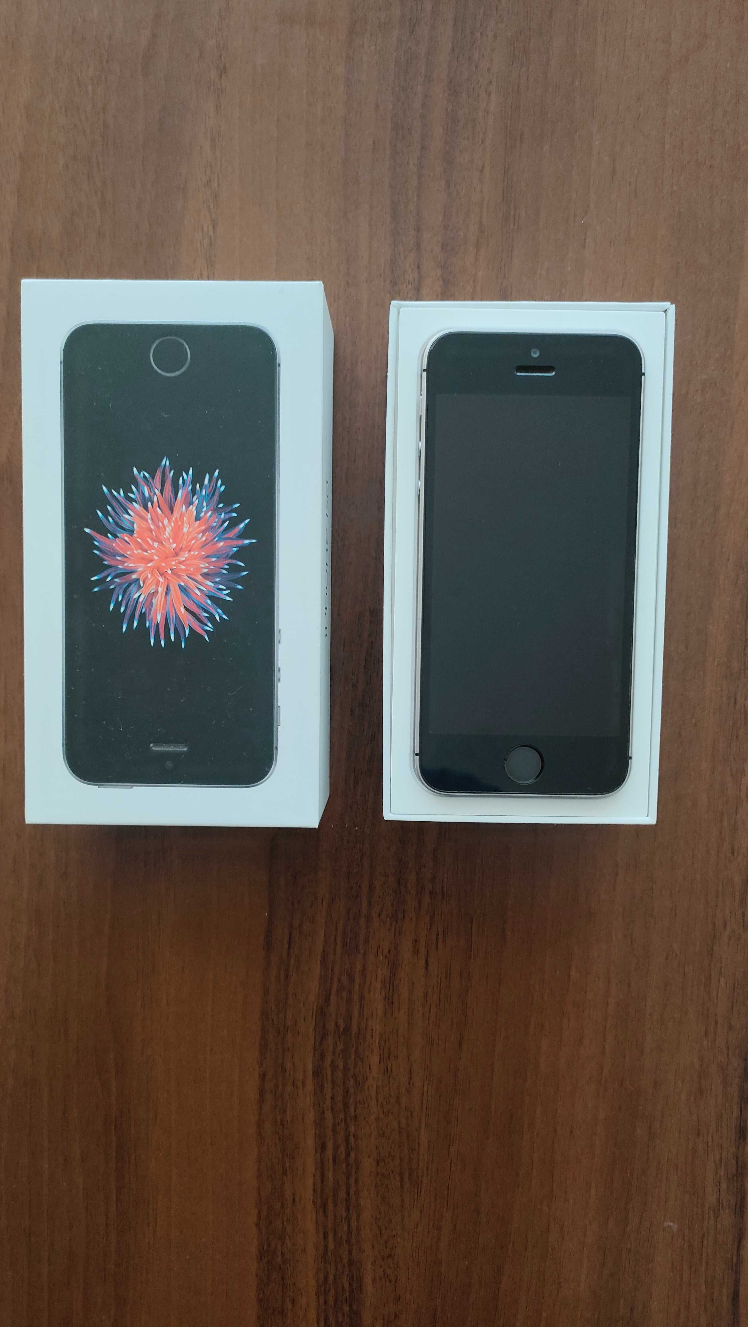iPhone SE Silver