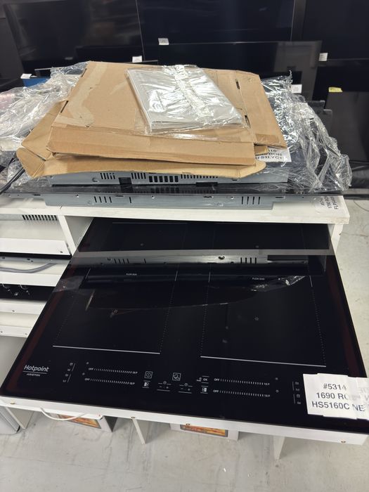 Plită incorporabilă pe inducţie Hotpoint HS5160C NE