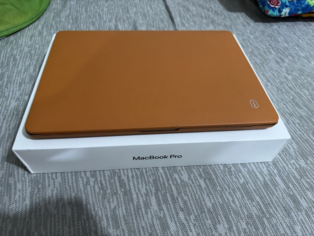 Macbook pro M2 holati zor