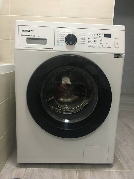 Продается стиральная машина Samsung (6 кг) в связи с переездом
