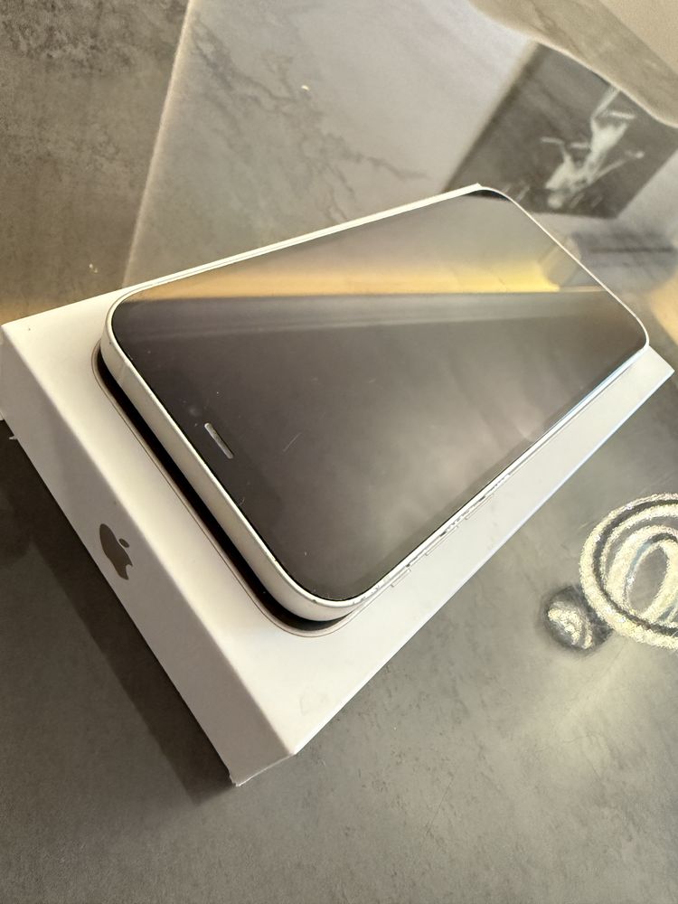 iPhone 12 128GB White