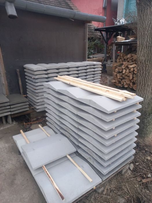 Capace de gard coame palarii borduri rigole dale pavaj piatra decorati