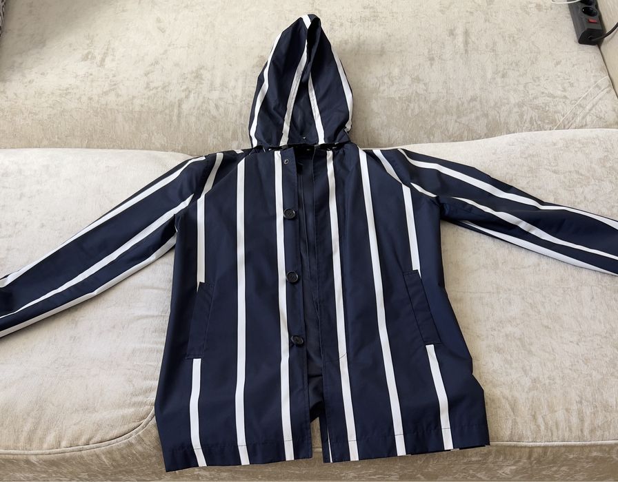 Продам фирменную куртку TOPMAN