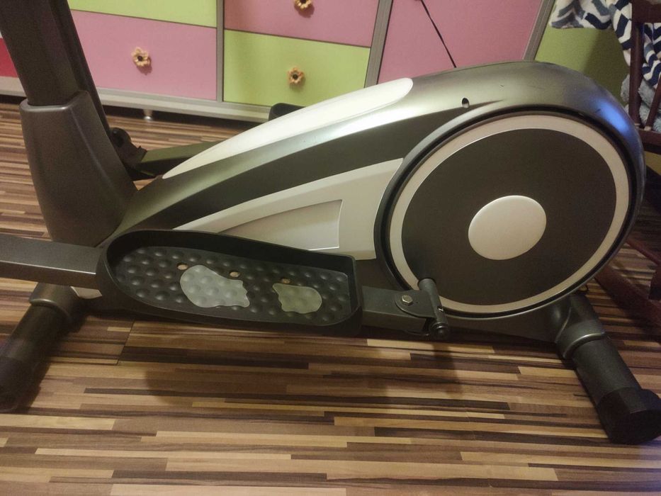 Bicicletă eliptică electrică PRO-FORM