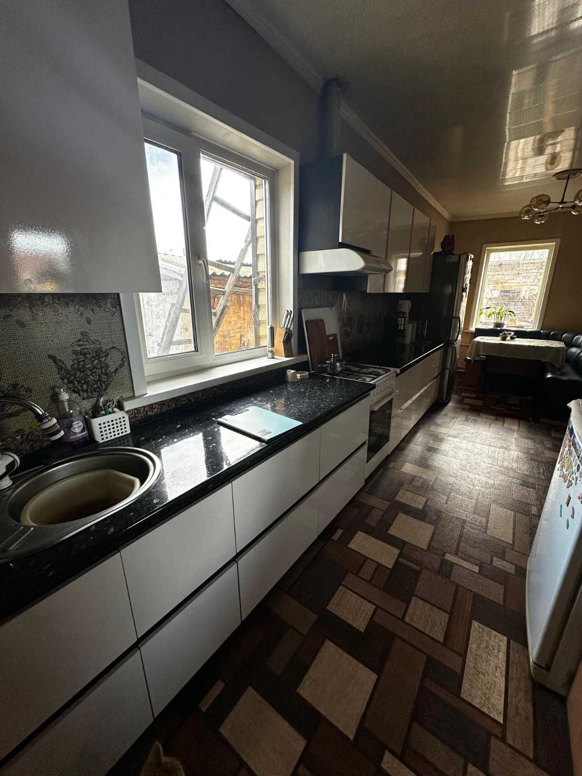 Продам дом в Рабочем пос. вблизи моста (500м)