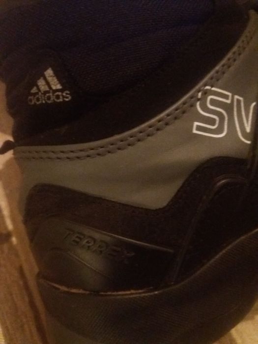 Оригинални Спортни Обувки 'ADIDAS-TERREX"! - 90%!