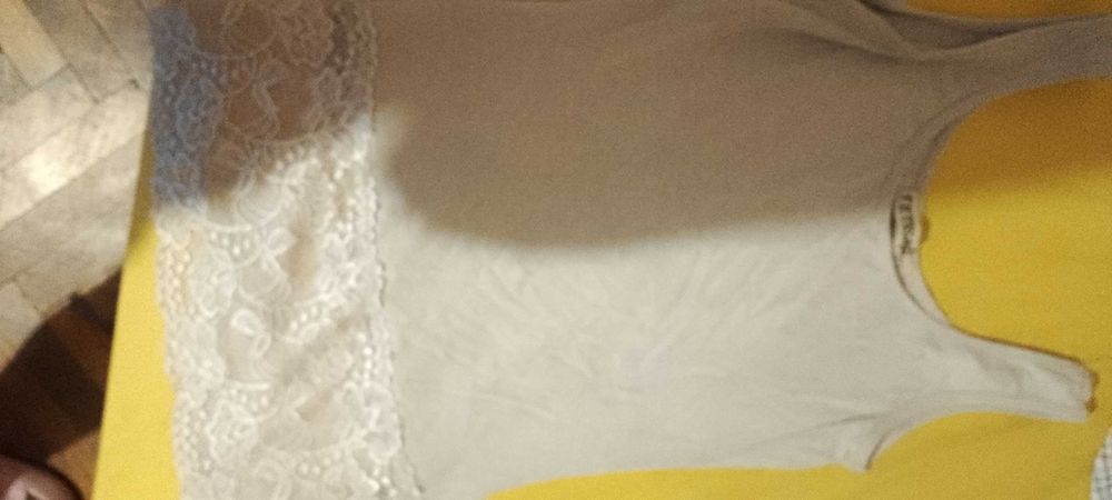 Летен потник с дантела(50 процента памук/ 50 процента вискоза)