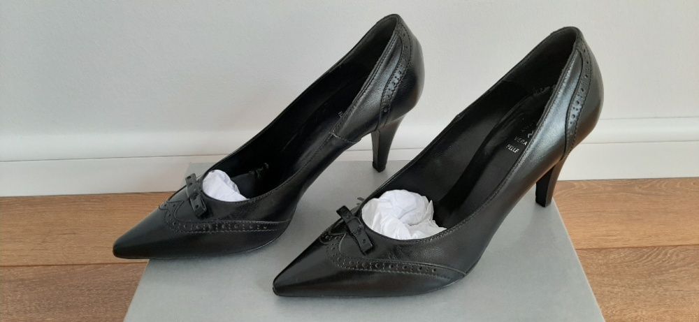 Нови, 38 номер, италиански, естествена кожа, официални дамски обувки,