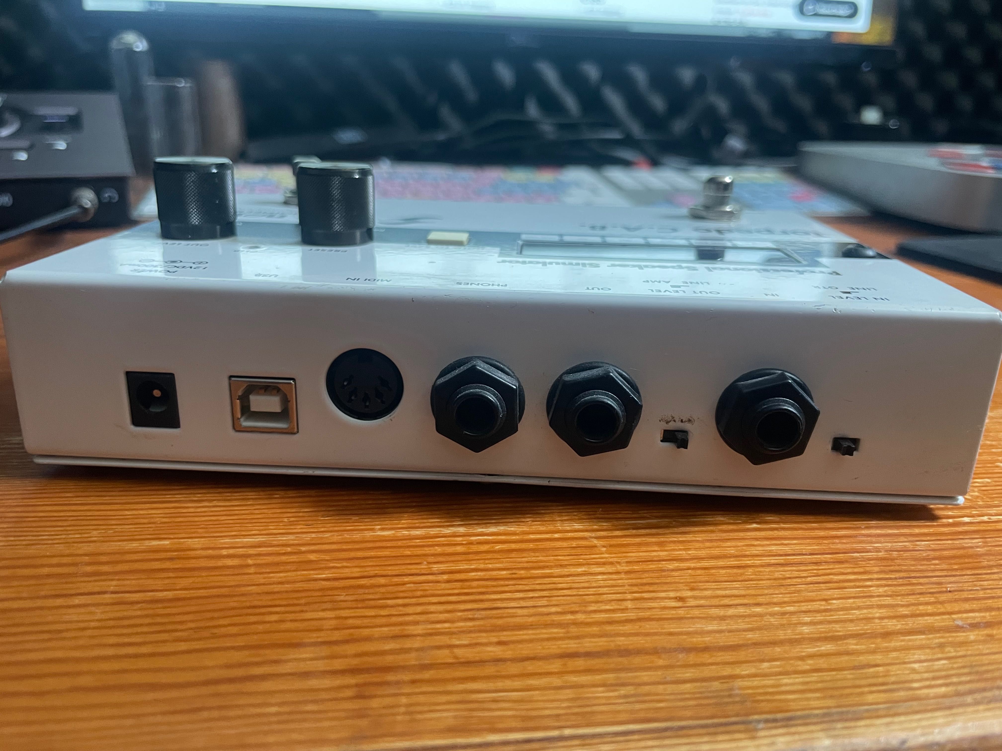 Two notes Tropedo C.A.B. Speaker simulator