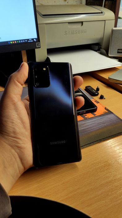 Продам Самсунг S10 lite