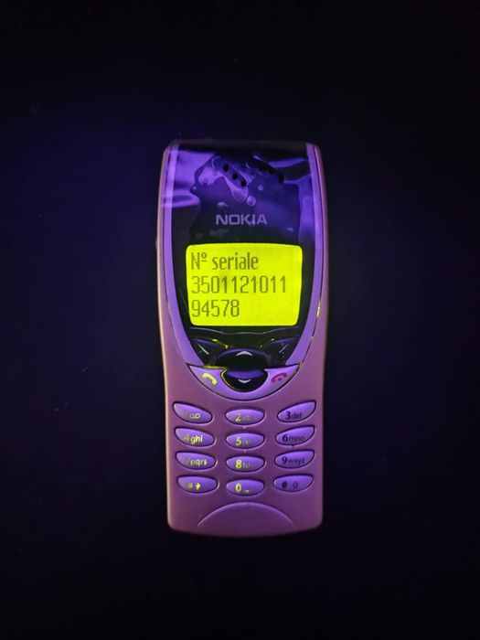 Nokia 8210 + față Red ( decodat, Finland)