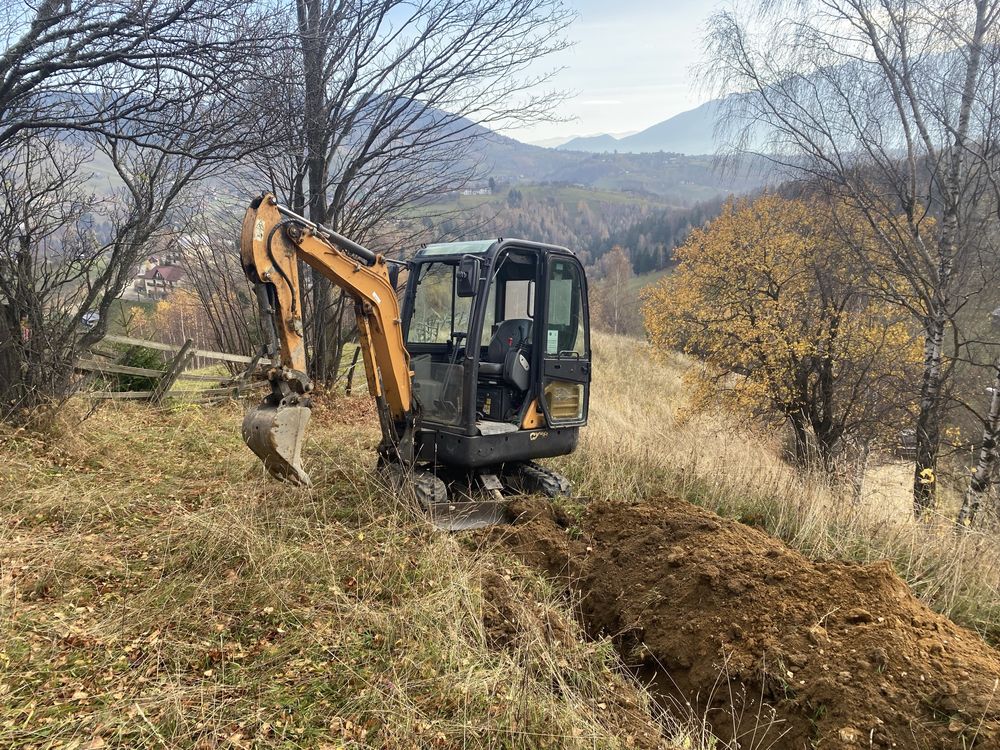 Inchiriez miniexcavator