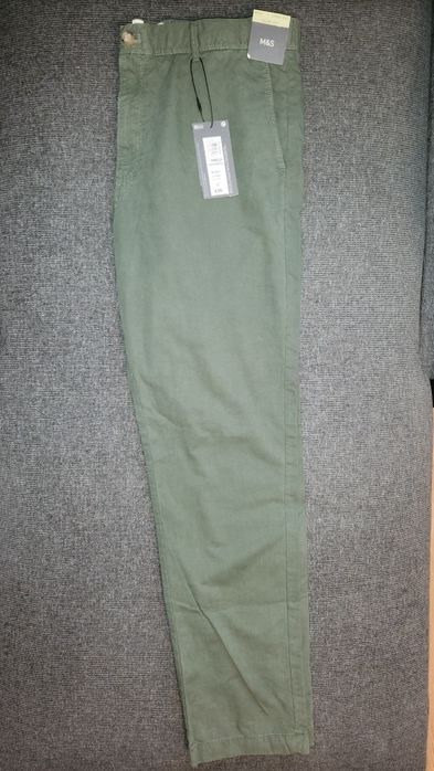 Pantaloni chino relaxed kaki