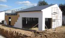 Case pe structura metalica