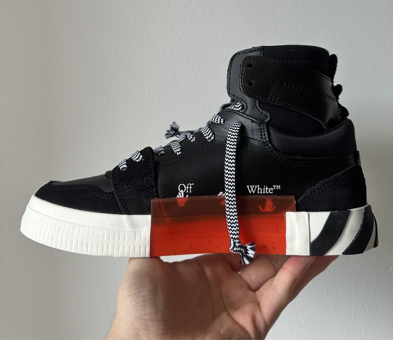 Off White Vulcanized High “Black-White” - 40