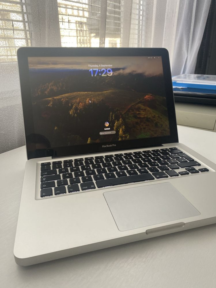 Macbook pro mid 2012 без забележки