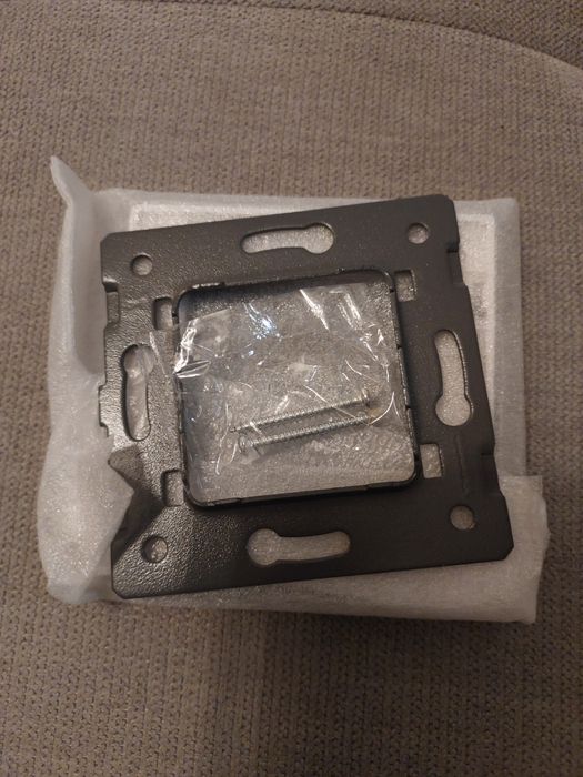 Intrerupatoare Livolo sticla