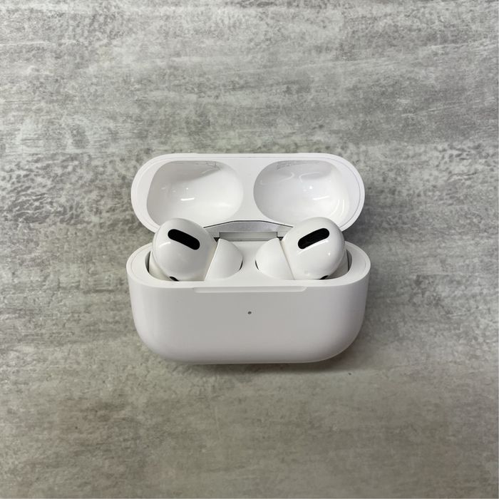 Apple AirPods Pro (1st generation)