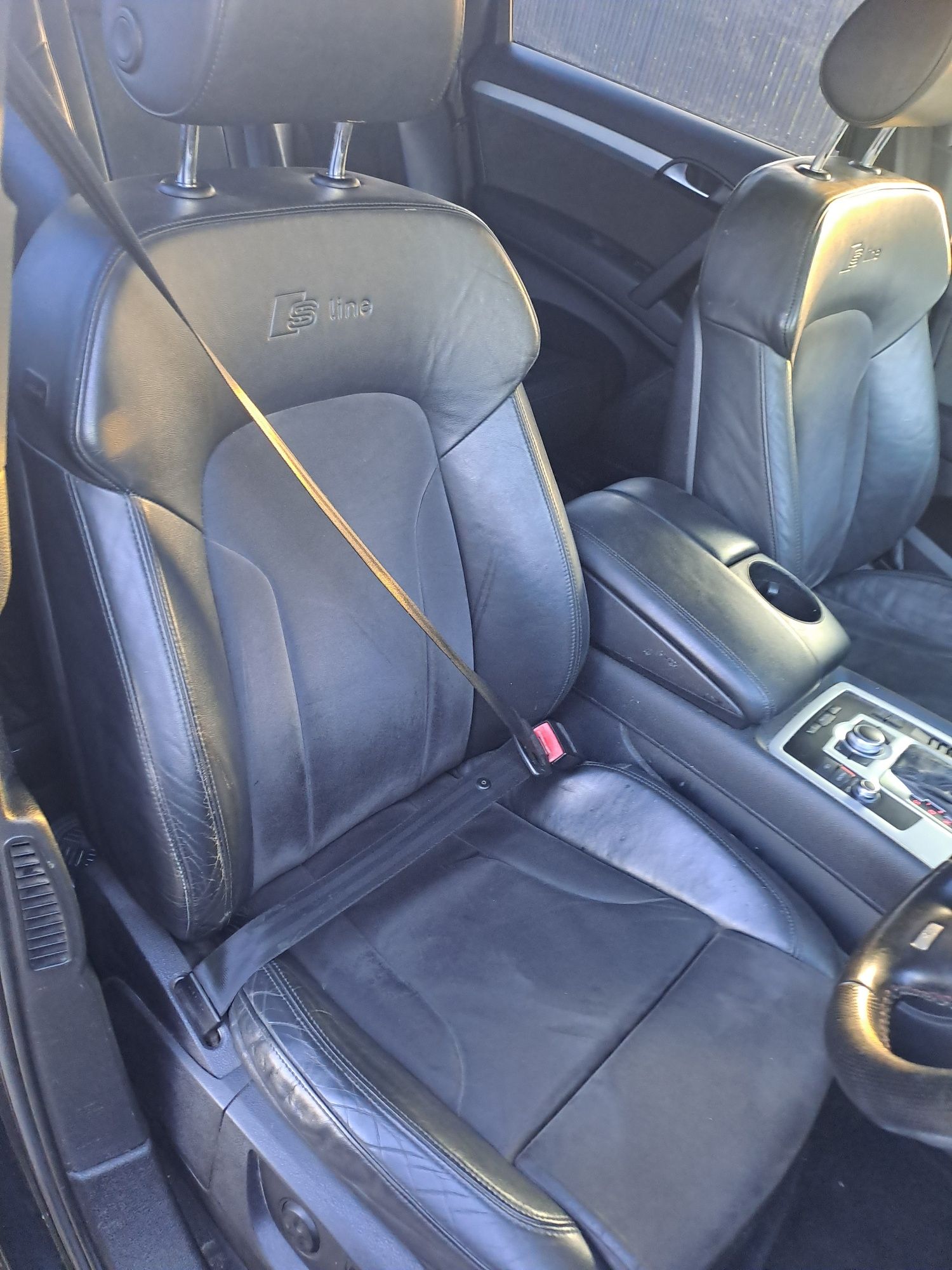 Vând interior Audi Q7 S LINE